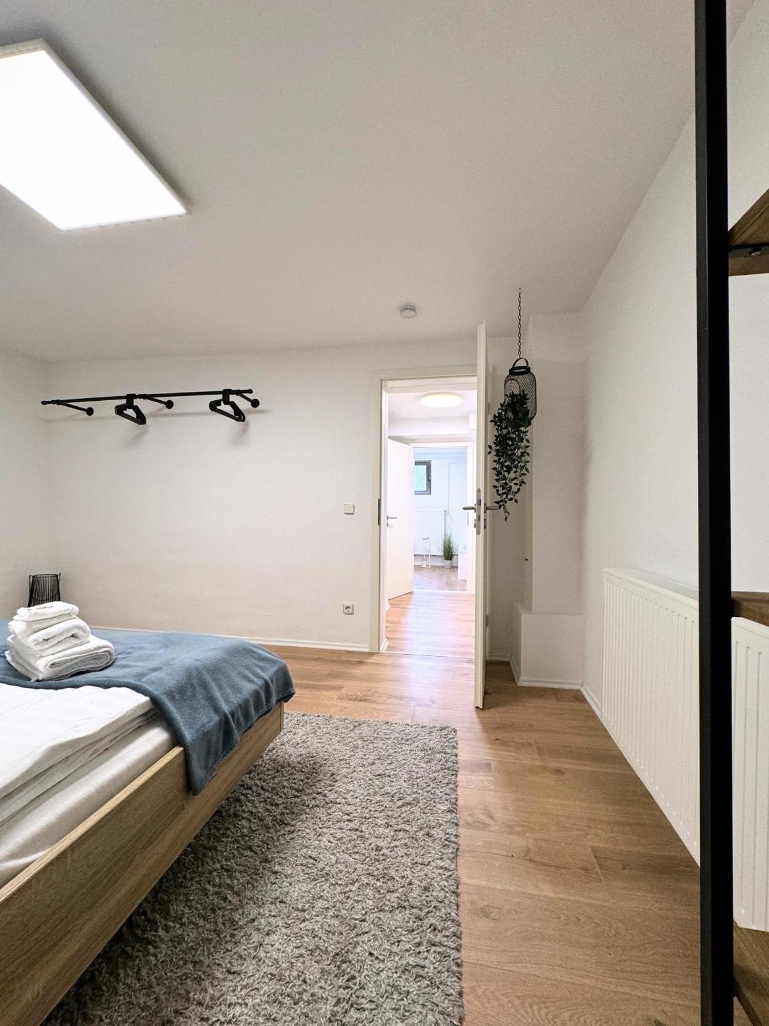 Big Modern Space 75sqm Apartment